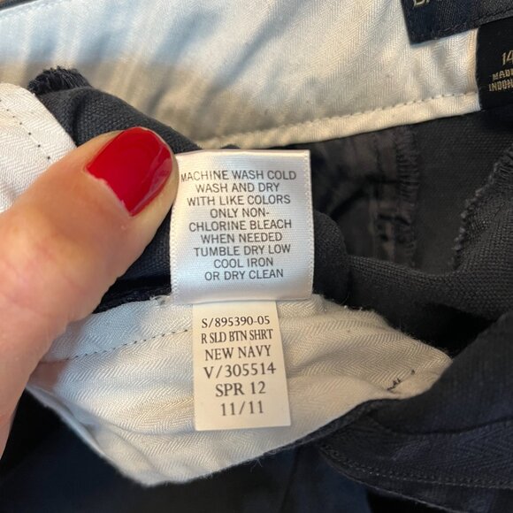 Banana Republic Navy Blue Chino Shorts Size 14 - Picture 7 of 7